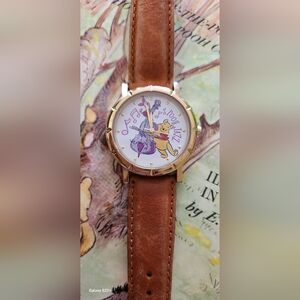 Vintage  Winnie the Pooh Musical Watch Disney Timex Base Metal Bezel